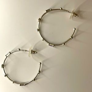 Kendra Scott silver and amethyst hoops